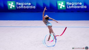 ita 40438 raffaeli sofia sfe02586 copia simone ferraro ph